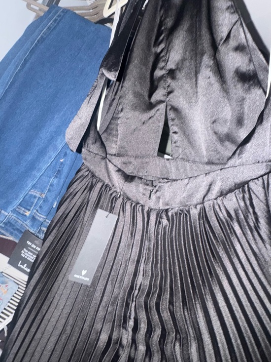 Lulus Midnight Moves Black Pleated Satin Cutout Halter Maxi Dress - Size S - Picture 3 of 3